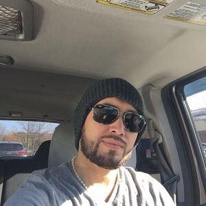 Meet your Posher, Juan